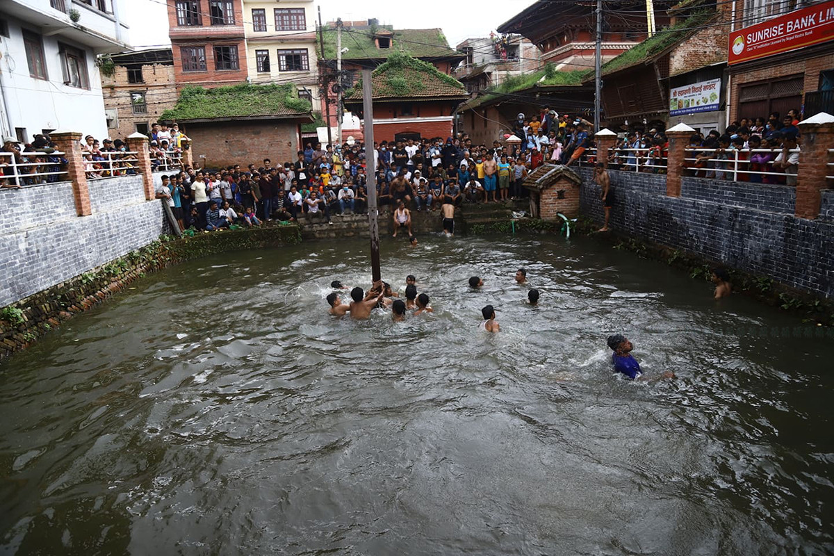 https://www.setopati.com/uploads/shares/2020/sujita/jatra khokana/jatra aaja (1).jpg